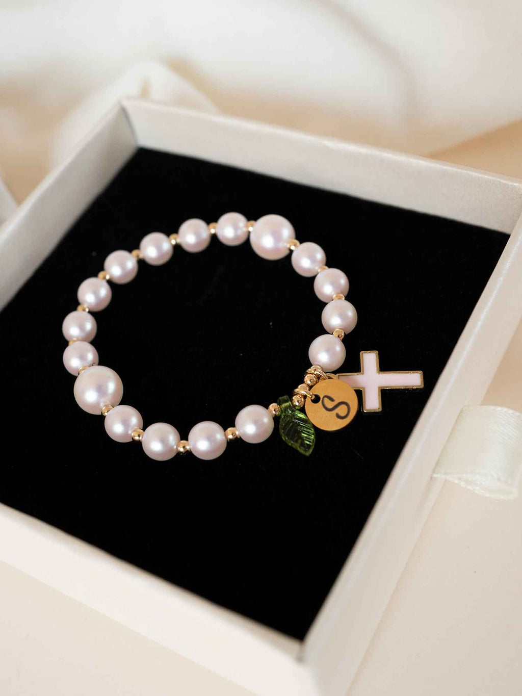 Personalized Pink Pearl Cross Bracelet, Custom Initial Charm Religious Gift, Bracelet for Baptism First Communion Confirmation